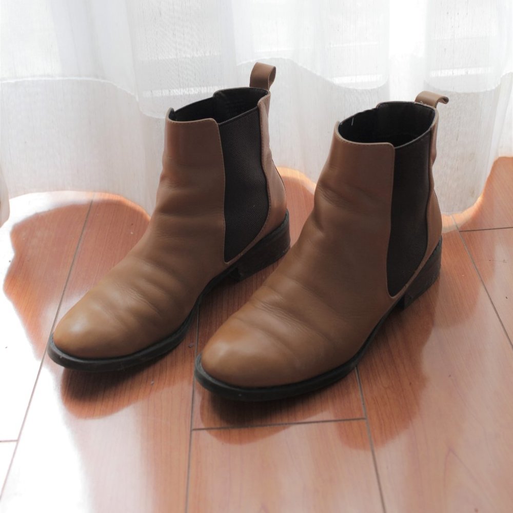 Aldo tan chelsea boots